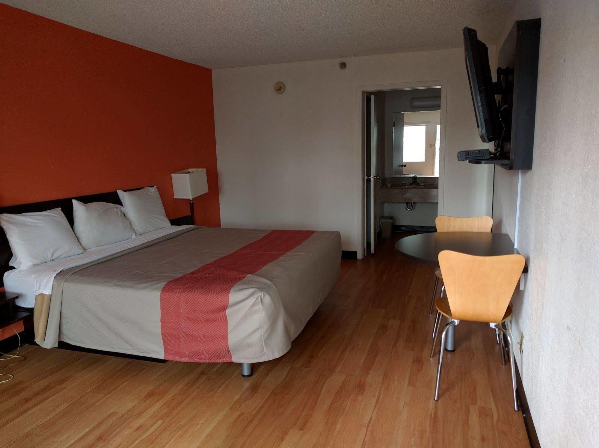 Rodeway Inn Brooklawn Eksteriør billede
